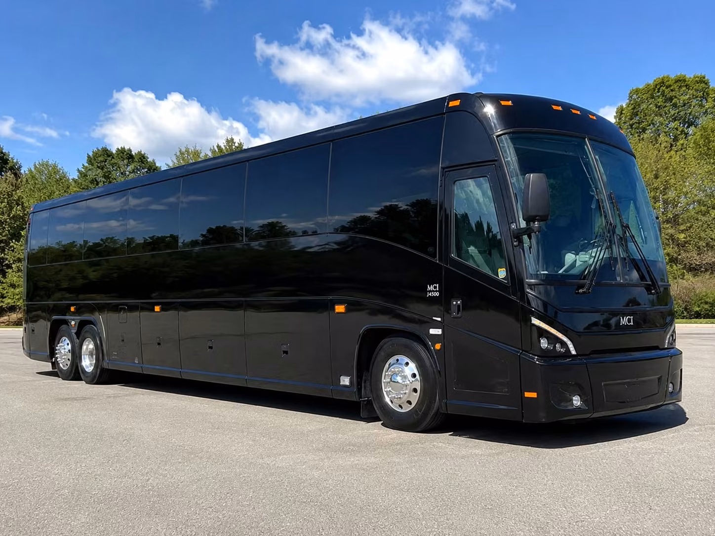 corporate event shuttle buses along the stamford business corridor