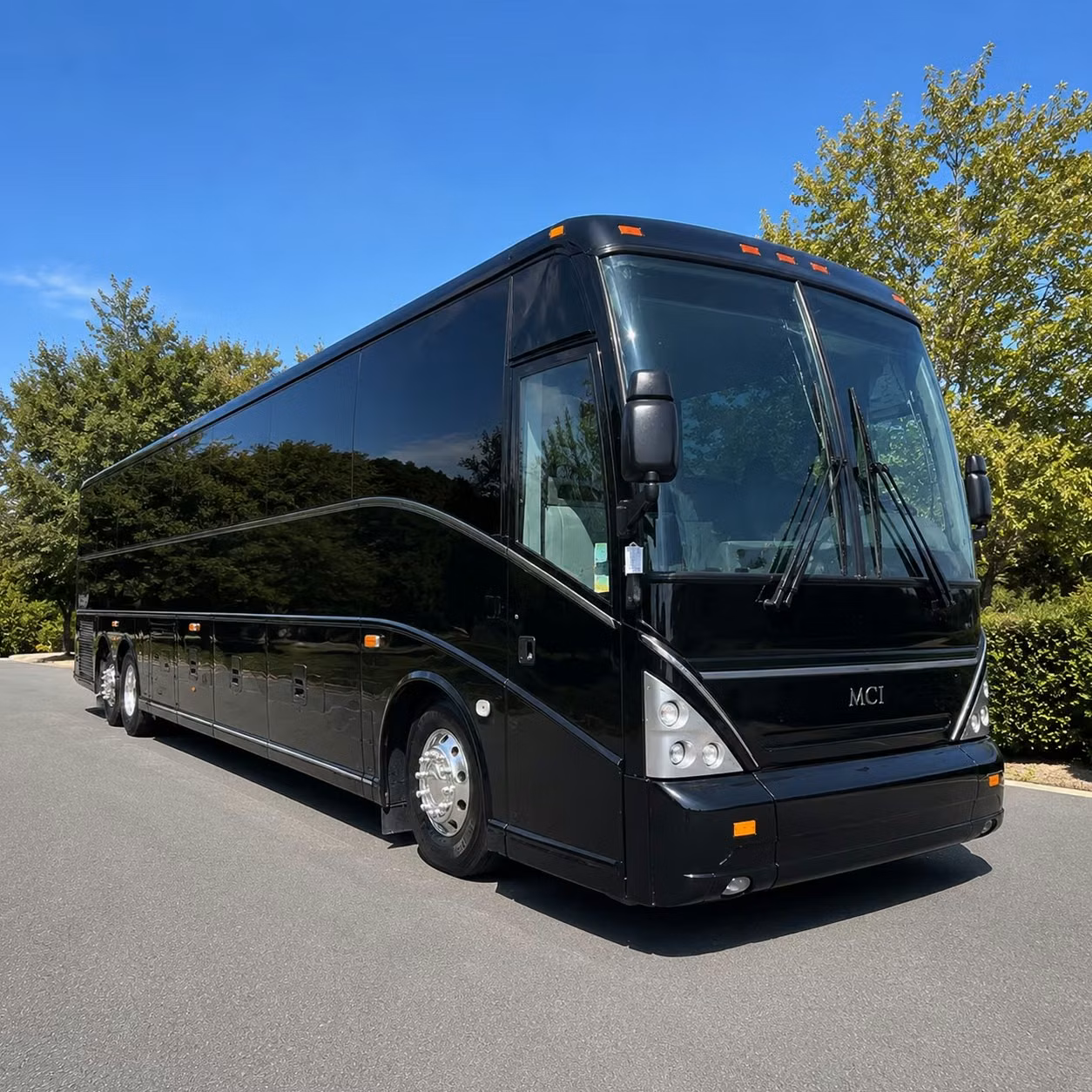 employee commuter shuttle bus rentals in stamford connecticut